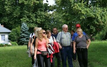 Spacer 4 sierpnia "Na szlaku walk powstańczych" Waśni&oacute;w-Nowa Słupia-Św. Krzyż-Mirogonowice-Momina 14