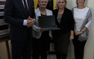 tik-w-instytucji-kultury-1-przekazanie-sprzetu-4
