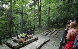 Spacer 4 sierpnia "Na szlaku walk powstańczych" Waśni&oacute;w-Nowa Słupia-Św. Krzyż-Mirogonowice-Momina 68