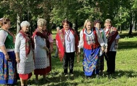 Zjazd k&oacute;ł gospodyń wiejskich &bdquo;pod biało &ndash; czerwoną&rdquo;  17