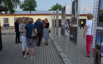 Zdjęcie do WERNISAŻ WYSTAWY "WAKACYJNE FOTOGRAFIE- WAŚNI&Oacute;W I OKOLICE"